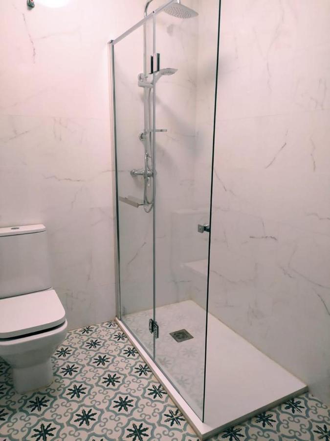 Aparthome Jupiter Centro-Nervion Seville Exterior photo